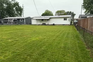 517 E 5th St, West Lafayette, OH 43845 - Photo 2