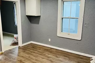 7605 Lawn Ave, Loveland, OH 44102 - Photo 2