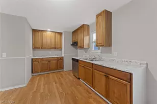 3917 Seneca Ave, Lorain, OH 44055 - Photo 8