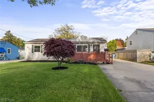 3917 Seneca Ave, Lorain, OH 44055 - Photo 2