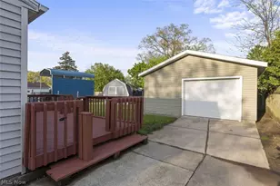 3917 Seneca Ave, Lorain, OH 44055 - Photo 4