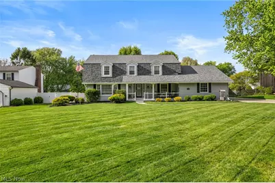 175 Crestview Drive, Elyria, OH 44035 - Photo 2