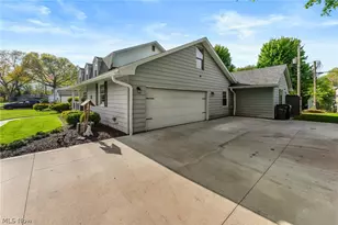 175 Crestview Dr, Elyria, OH 44035 - Photo 14
