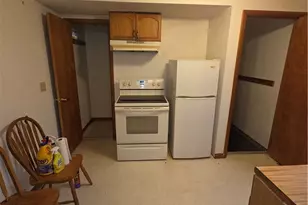 908 Cornell St, Youngstown, OH 44502 - Photo 10
