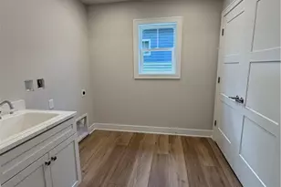 7885 Fox Hunter Ln, Concord Twp, OH 44077 - Photo 8