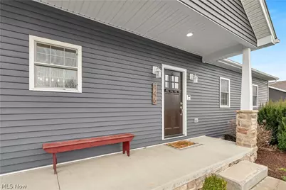 146 Juniper Drive, Columbiana, OH 44408 - Photo 2