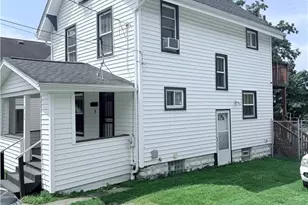 2132 10th St SW, Akron, OH 44314 - Photo 2