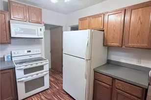 2132 10th St SW, Akron, OH 44314 - Photo 12