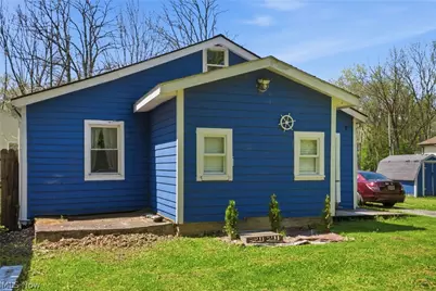 622 Riverside Boulevard, Eastlake, OH 44095 - Photo 2