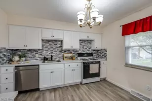 3277 Longwood Dr, Norton, OH 44203 - Photo 10
