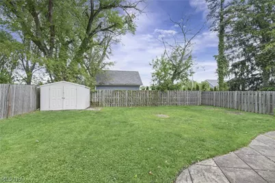 490 Abbyshire Drive, Berea, OH 44017 - Photo 24