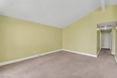 490 Abbyshire Drive, Berea, OH 44017 - Photo 10
