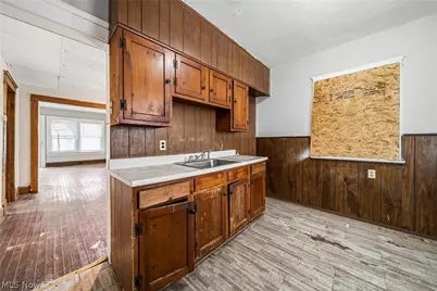13504 Ashburton Avenue, Loveland, OH 44110 - Photo 10
