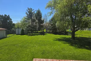 3327 Nottingham Dr, Parma, OH 44134 - Photo 12