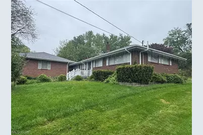 5606 Chandler Avenue NW, North Canton, OH 44720 - Photo 4