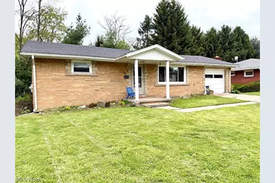 3918 Hanlin Way, Weirton, WV 26062 - Photo 2