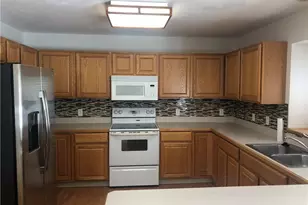 6140 Champagne, Medina, OH 44256 - Photo 2