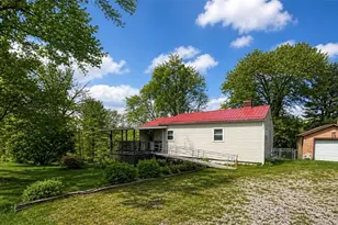 1405 Military Rd, Zanesville, OH 43701 - Photo 2