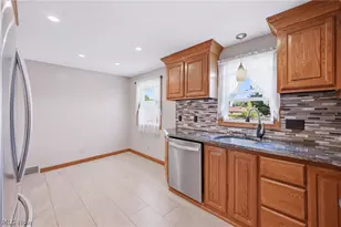 245 Manor Ave, Struthers, OH 44471 - Photo 14