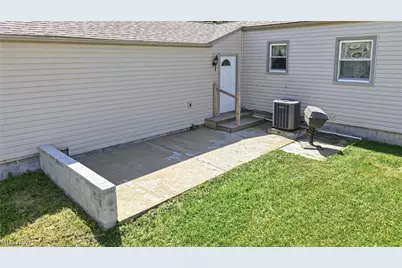 245 Manor Avenue, Struthers, OH 44471 - Photo 38