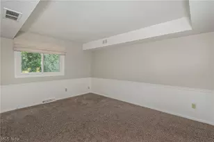 33320 Outley Park Dr, Solon, OH 44139 - Photo 6