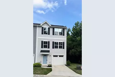 196 Raintree Lane, Painesville, OH 44077 - Photo 2