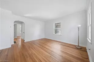 2031 Verde Ave, Akron, OH 44314 - Photo 2
