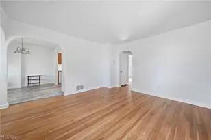 2031 Verde Ave, Akron, OH 44314 - Photo 4