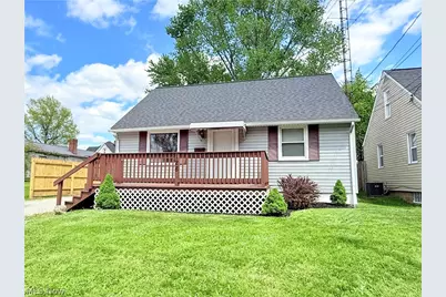 128 Locke Avenue SW, Massillon, OH 44646 - Photo 1