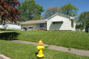 687 E Catawba Ave, Akron, OH 44306 - Photo 2