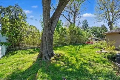 2471 19th Street, Cuyahoga Falls, OH 44223 - Photo 38
