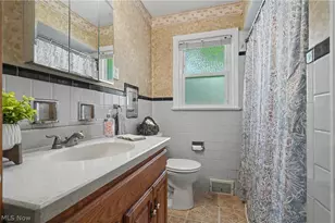 2471 19th St, Cuyahoga Falls, OH 44223 - Photo 6