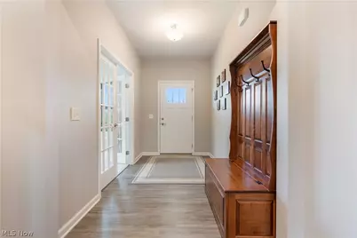 5810 Quarry Lake Drive SE, Canton, OH 44730 - Photo 4