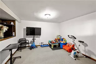 915 Clark St, Cambridge, OH 43725 - Photo 22