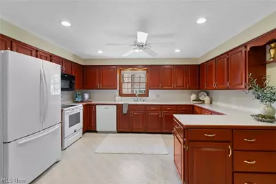 1300 7th Street NE, North Canton, OH 44720 - Photo 8