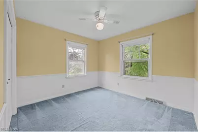 584 N Hawkins Avenue, Akron, OH 44313 - Photo 32