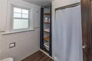 1383 Delia Ave, Akron, OH 44320 - Photo 28