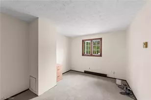 176 Pinewood Dr, Elyria, OH 44035 - Photo 28