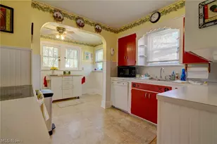 1200 Lily St, Akron, OH 44301 - Photo 12