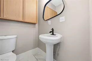 1815 W 58th St, Loveland, OH 44102 - Photo 24