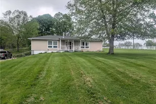 434 Steubenville Rd SE, Carrollton, OH 44615 - Photo 2