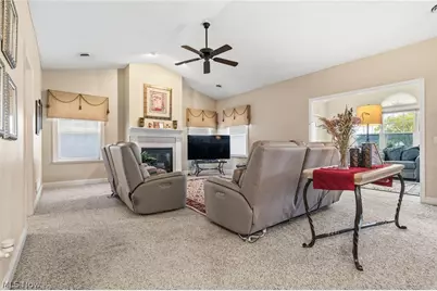 1340 Cascade Circle W, Canton, OH 44708 - Photo 8