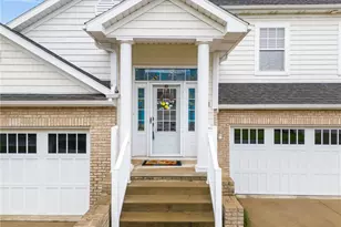 1340 Cascade Circle W, Canton, OH 44708 - Photo 4