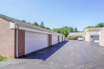 1653 Greenway Road SE #202, North Canton, OH 44709 - Photo 28