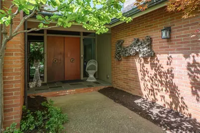 4107 Logan Avenue NW, Canton, OH 44709 - Photo 4