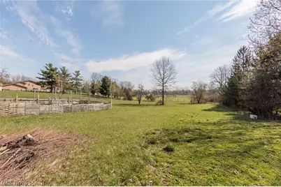 19157 Howe Road, Strongsville, OH 44136 - Photo 44