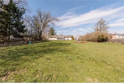 19157 Howe Road, Strongsville, OH 44136 - Photo 46