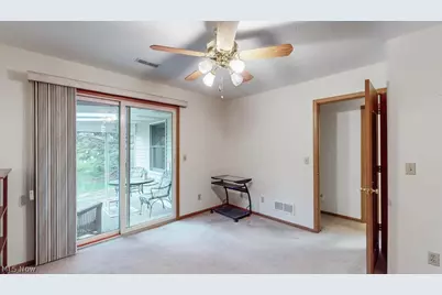 249 W Heatherwood Drive, Barberton, OH 44203 - Photo 22