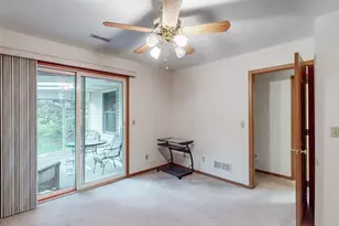 249 W Heatherwood Dr, Barberton, OH 44203 - Photo 22
