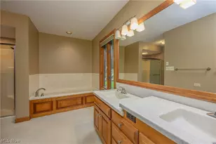 963 Mansion Cir, Barberton, OH 44203 - Photo 26